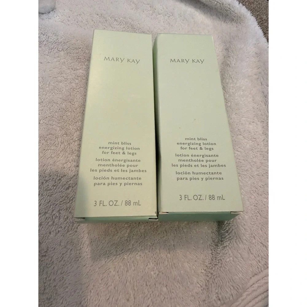 2 Mary Kay Mint Bliss Energizing Lotion for Feet & Legs 3 Fl Oz 88 mL New in Box
